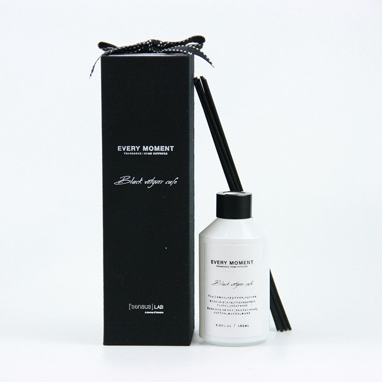 Every Moment Series Black Vetyver Café 150ml Reed Diffuser
