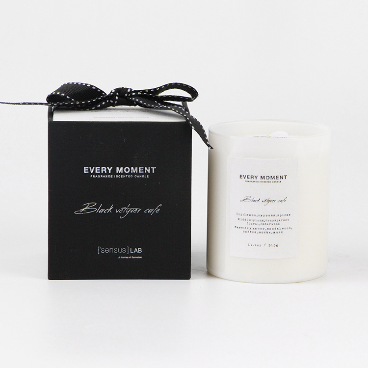 Every Moment Black Vetyver Café 310g Scented Candle